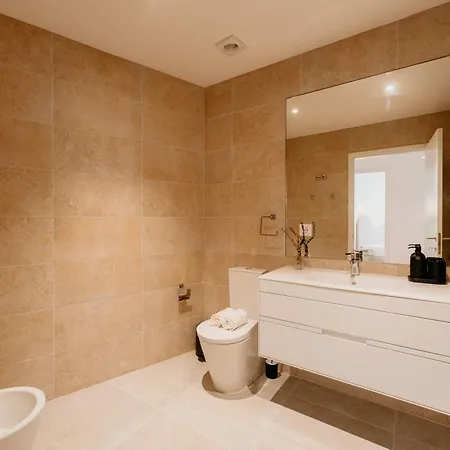 Апартаменты Mary Pink - No 1a - Well Decor Two-bedroom